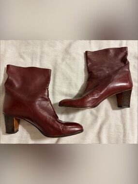 Vintage Calvin Klein Collection Italian Leather Ankle Boots Sz 8 - Burgundy